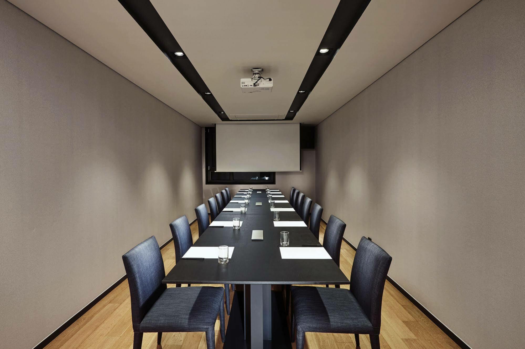 Ramada By Wyndham Gunsan Hotel Exterior photo